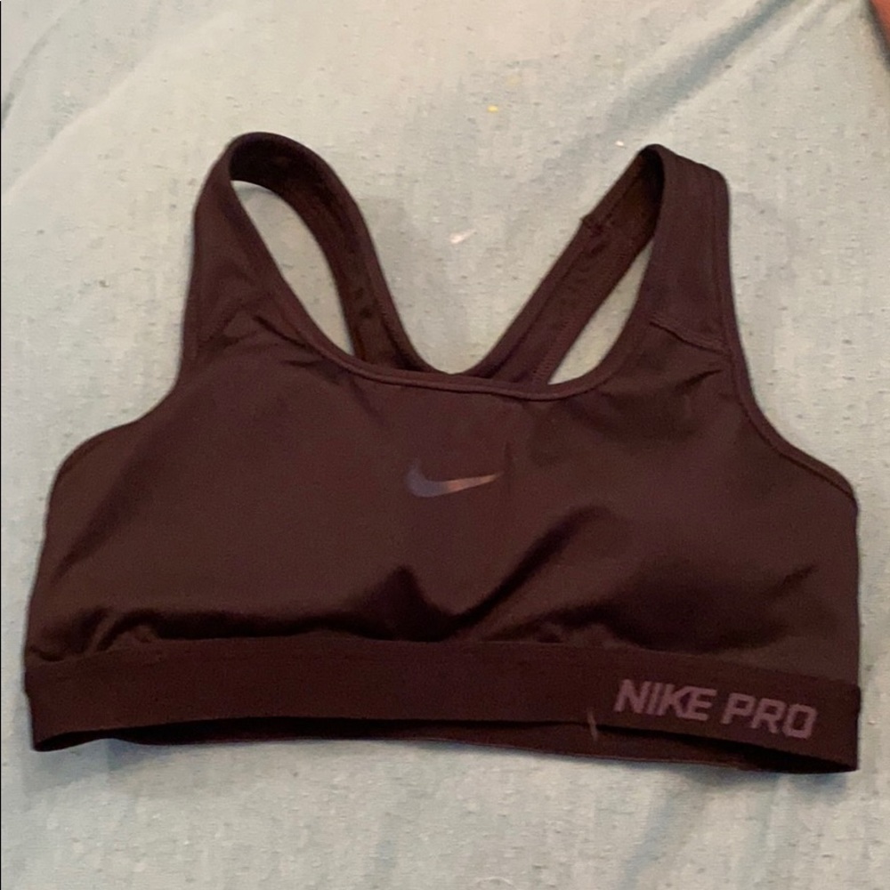 Sports bra